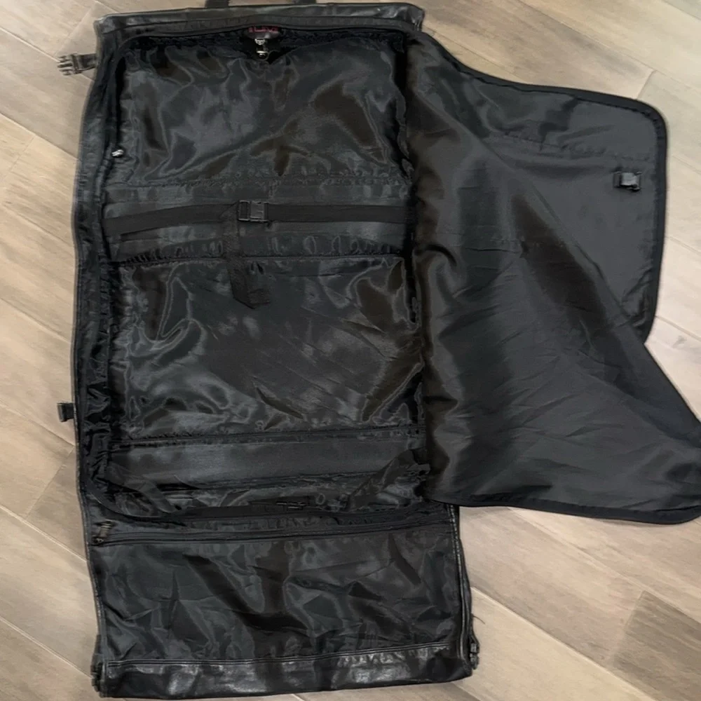TUMI Vintage Black Leather Garment/ Suit Tri Fold Expandable Travel Bag